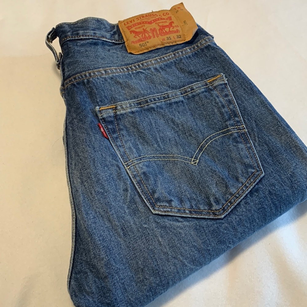 ‼️SOLD‼️ Levi’s 501 Jeans size 31